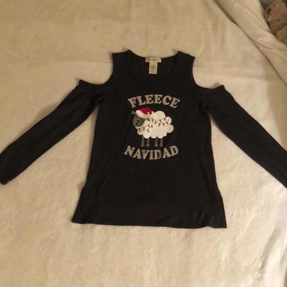 Cute Graphic Tee for the perfect holiday apparel!